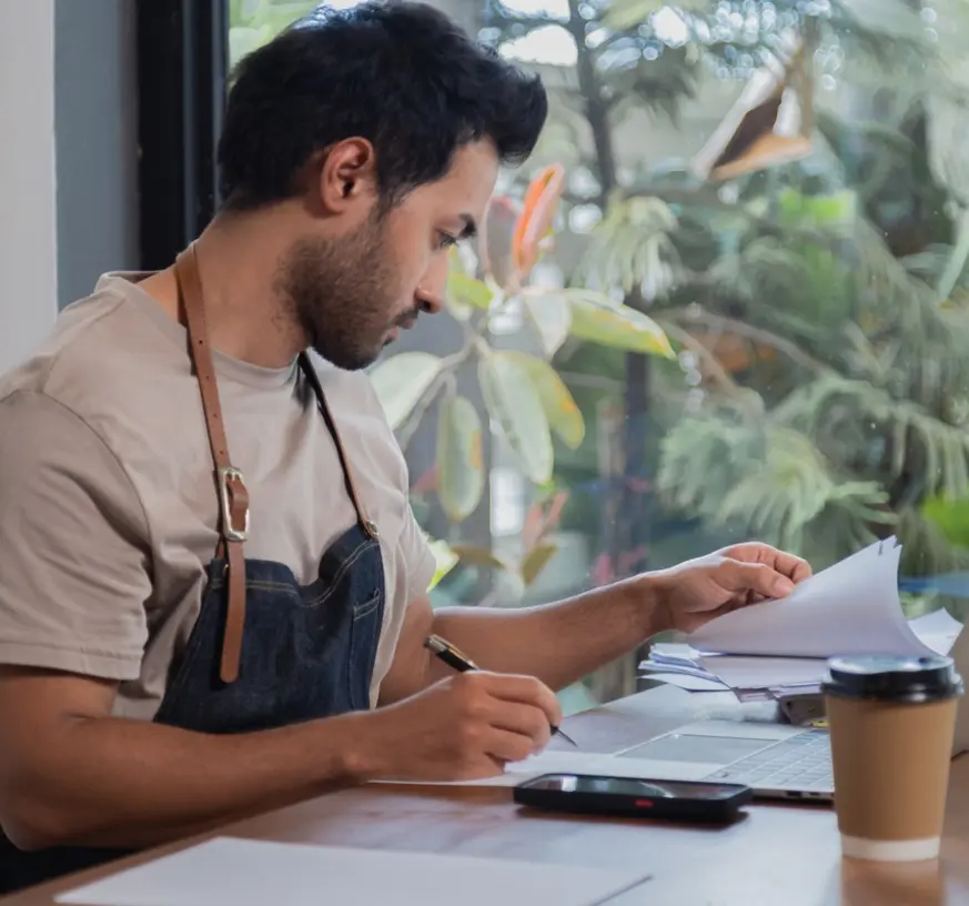 Which is Better: Revolving Credit or a Business Loan? 